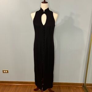 Jessica Howard Black Keyhole Maxi Dress